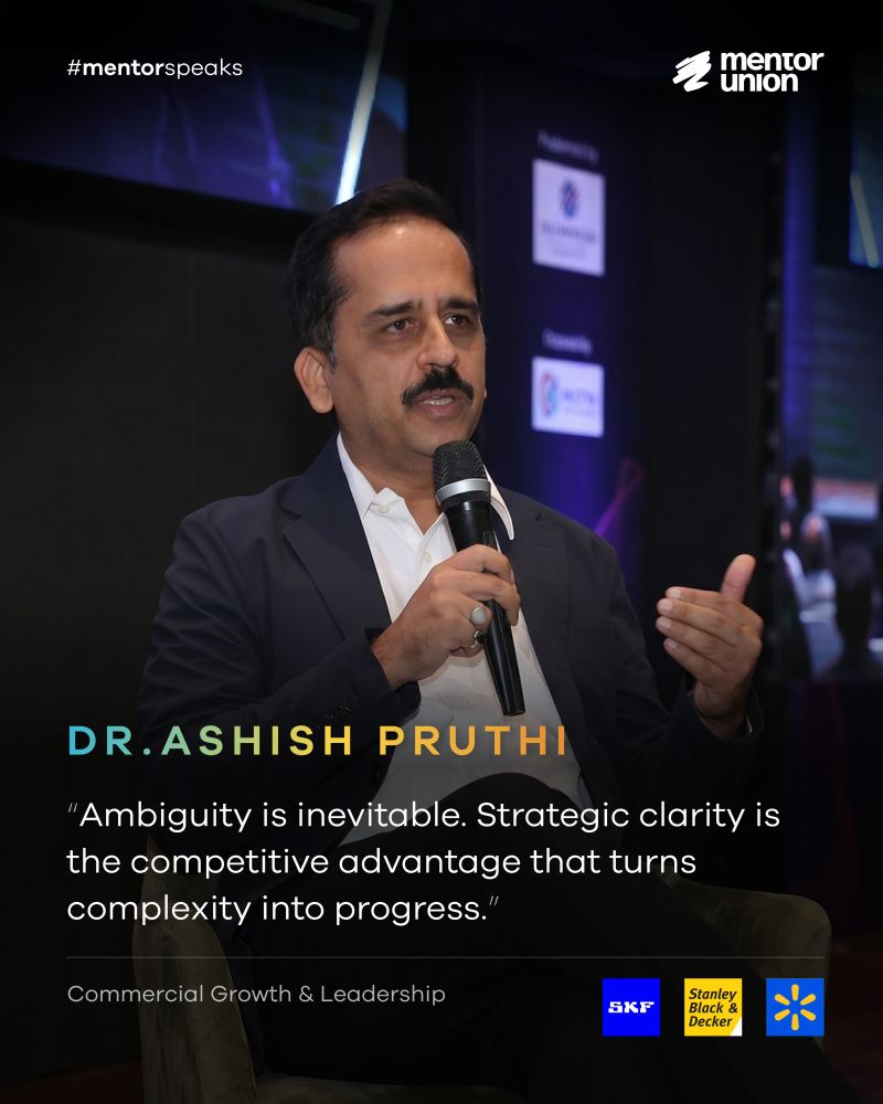 Dr. Ashish Pruthi speaking at a Mentor Union event